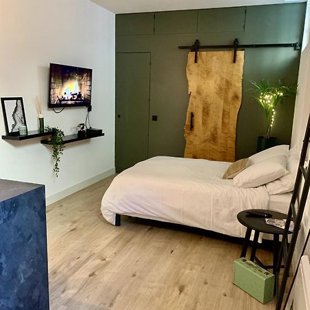 Tres Jolie Studio Hyper Centre Троа Екстериор снимка